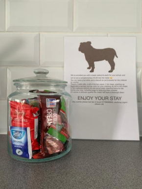 Bulldog holidays 248